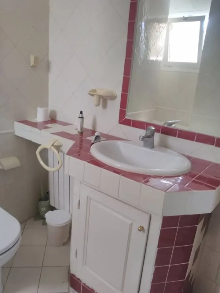 appartement s+2 haut standing meublé situé Manar 2