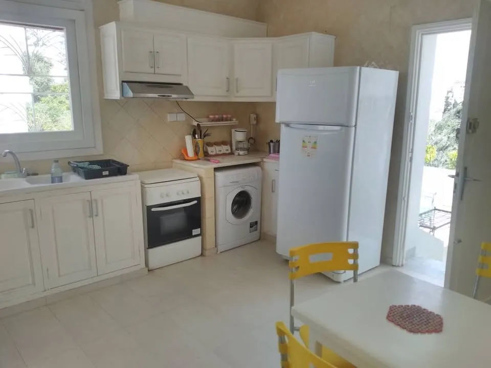 appartement s+2 haut standing meublé situé Manar 2