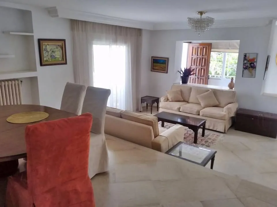 appartement s+2 haut standing meublé situé Manar 2