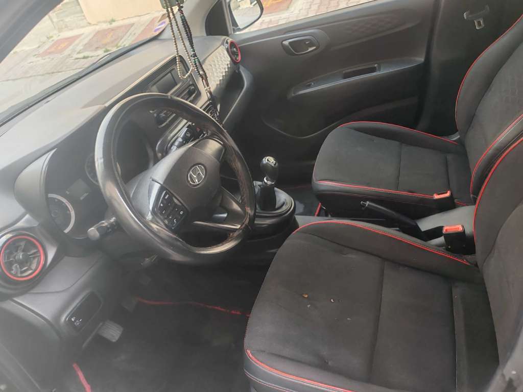 Hyundai Gi10 essence 