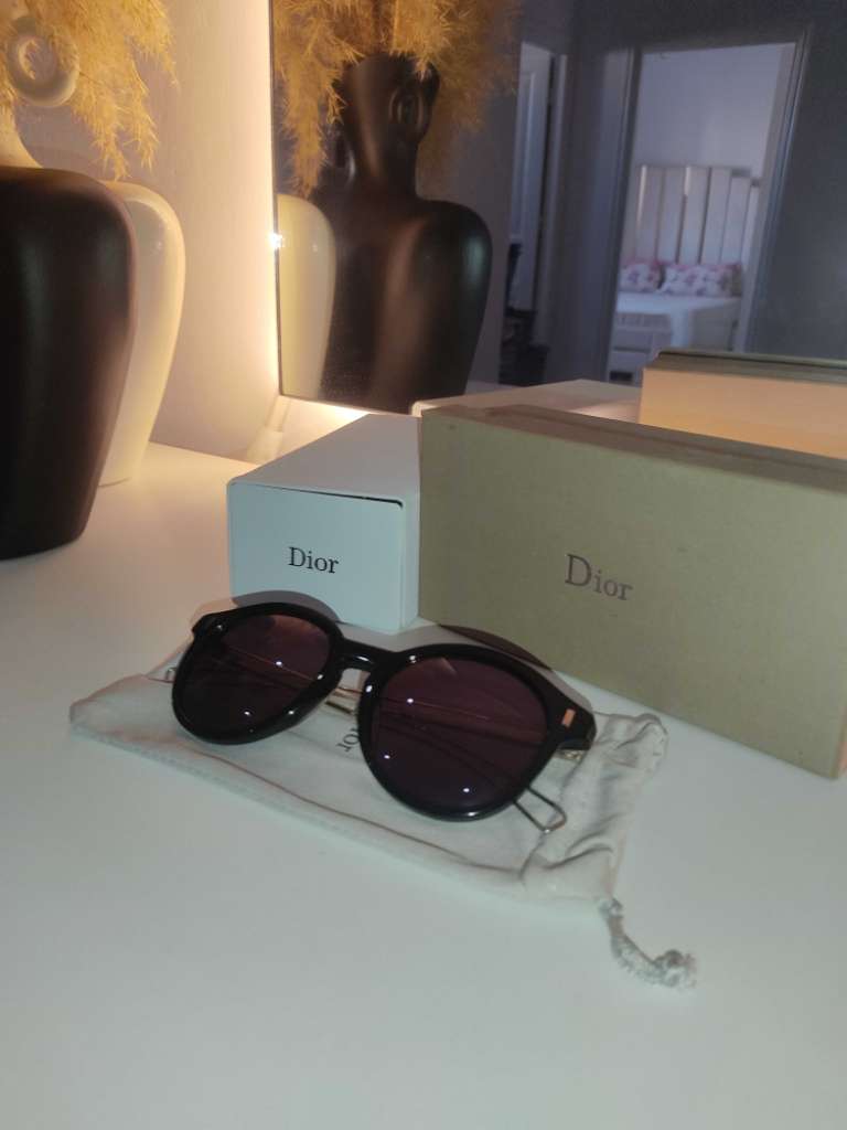 A vendre lunette Dior femme model 2024