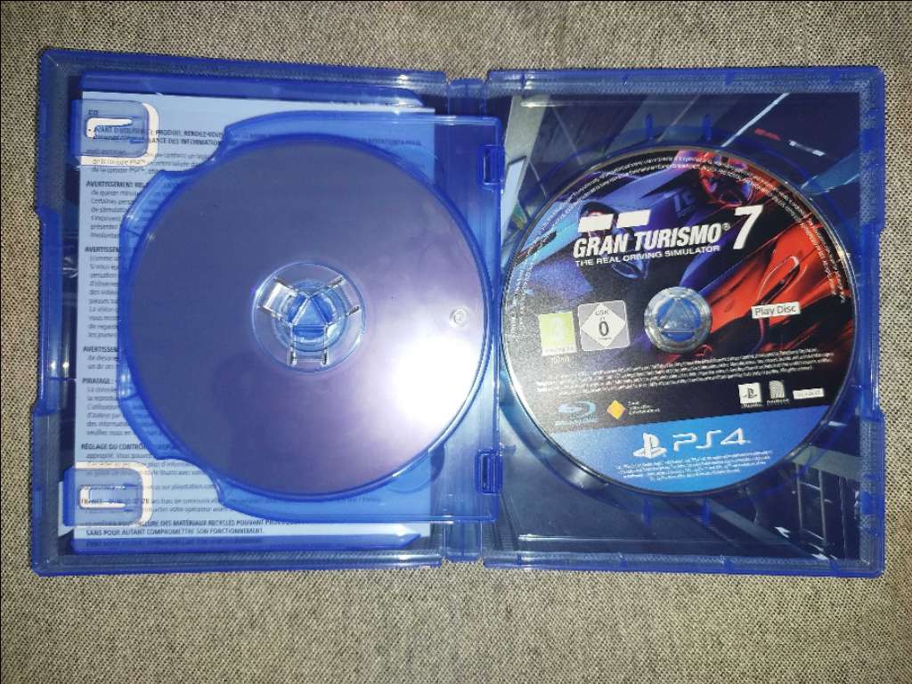 CD et camera original pour ps4