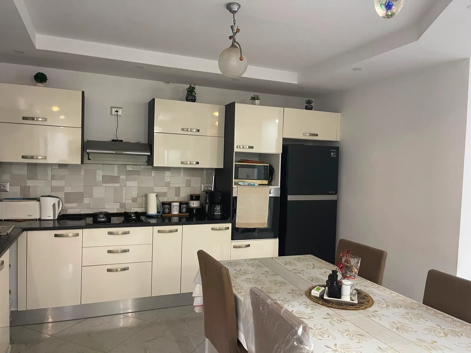 A Vendre un Etage de Villa S+4 à Bizerte