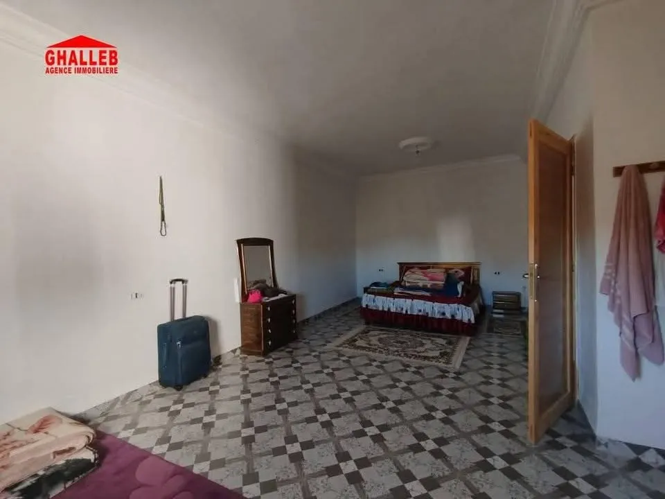 maison avec 3 garages 29730412