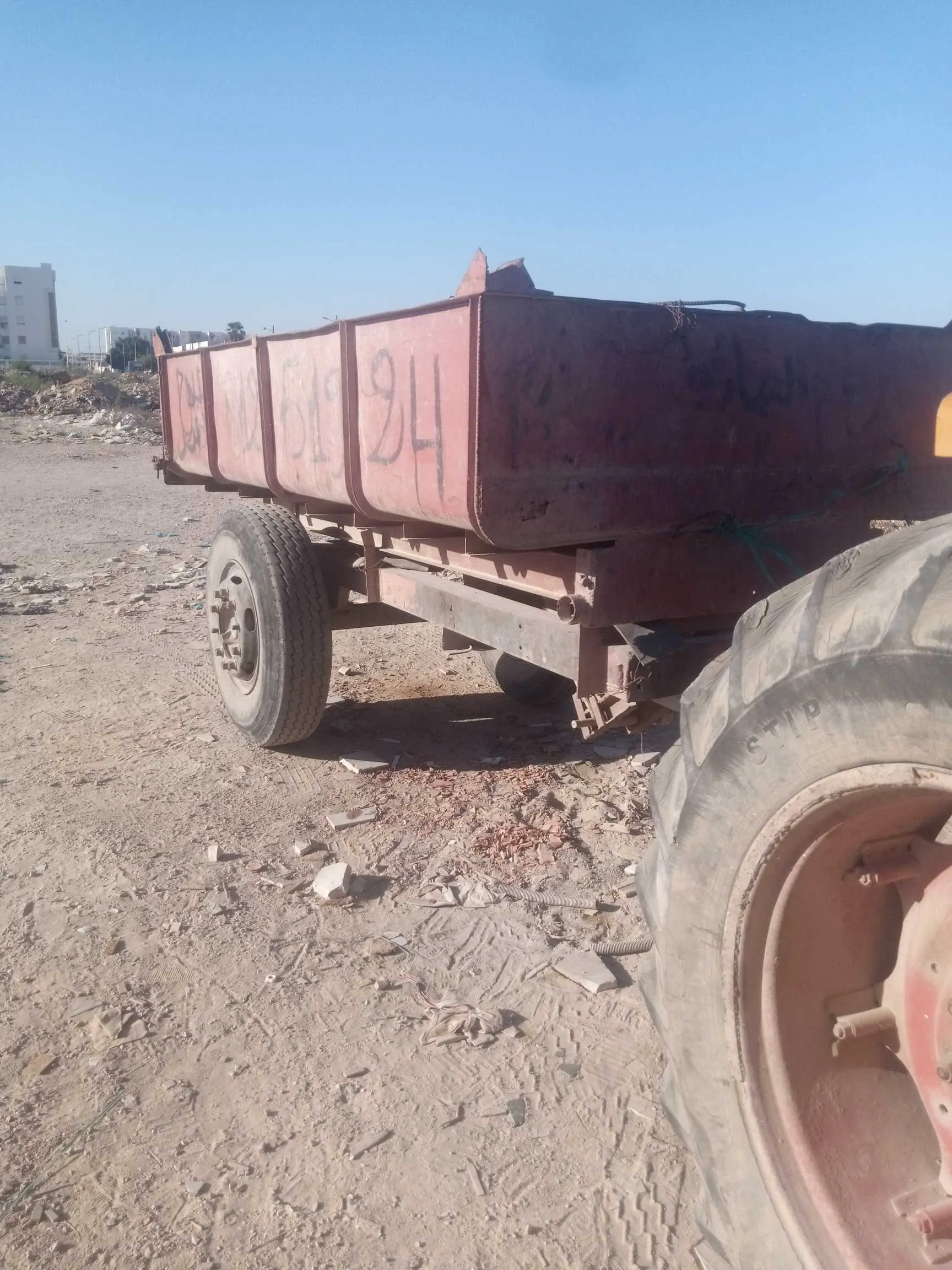 جرار فلاحي معه كريطة