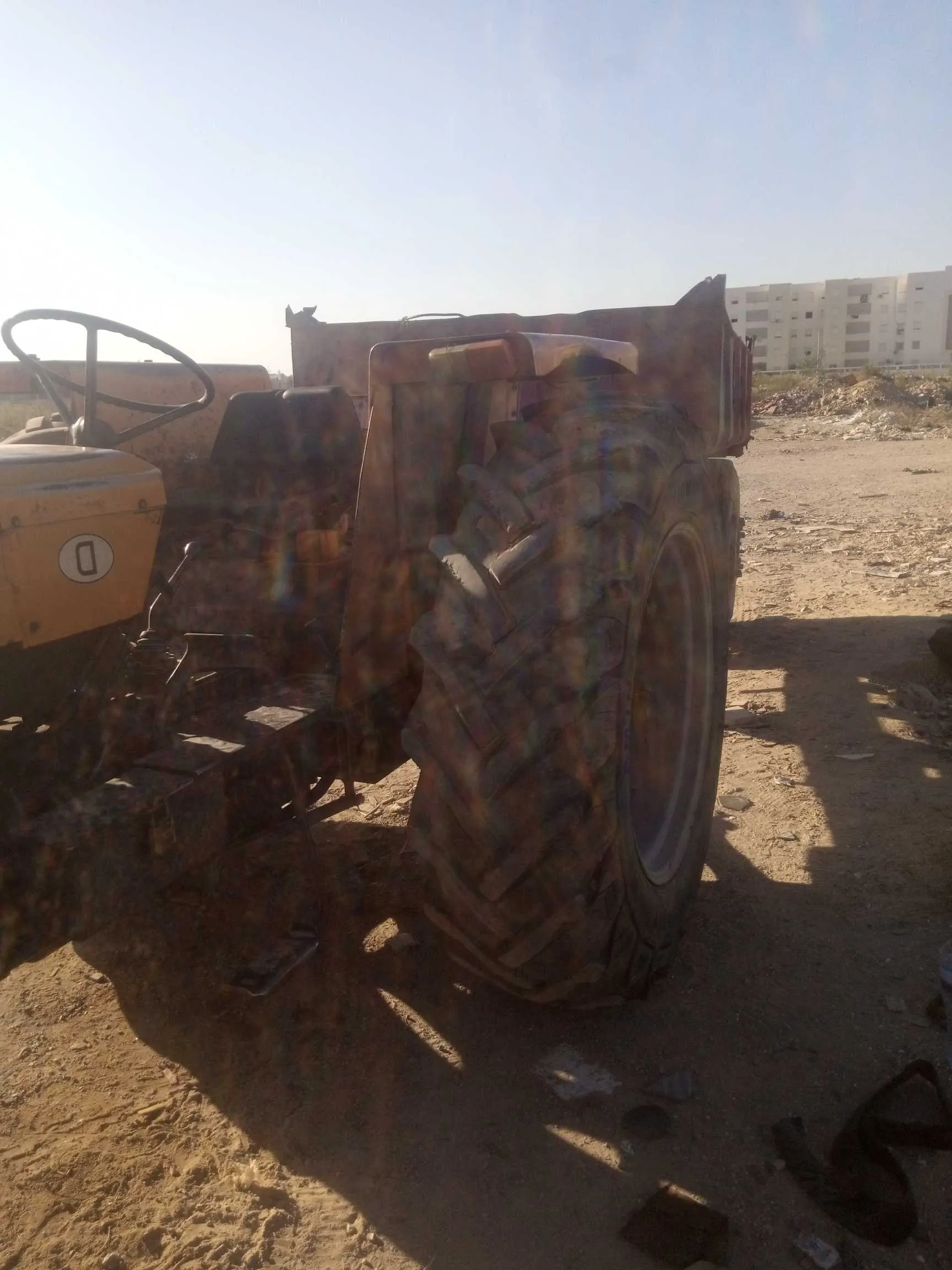 جرار فلاحي معه كريطة