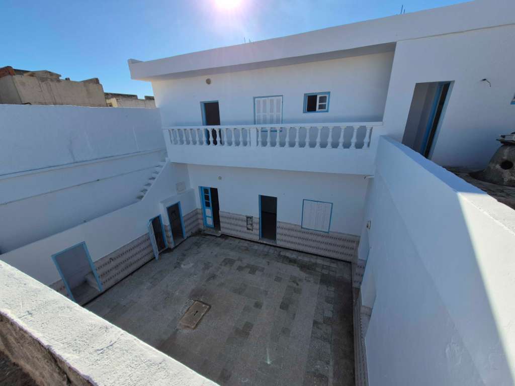 منزل للبيع 200 متر خنيس المنستير