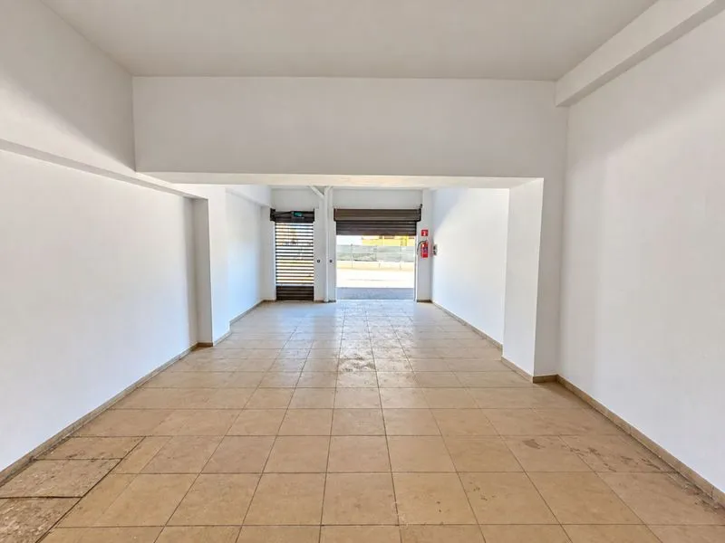 Boutique M1 de 50 m² à Nouvelle Médina 3