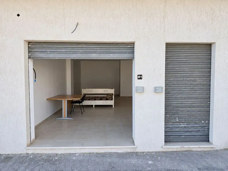 Boutique M1 de 50 m² à Nouvelle Médina 3