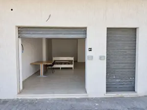 Boutique M1 de 50 m² à Nouvelle Médina 3