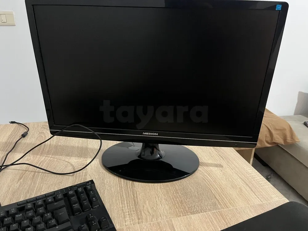 Ecran Medion 23.6 pouces et Clavier Redragon K587