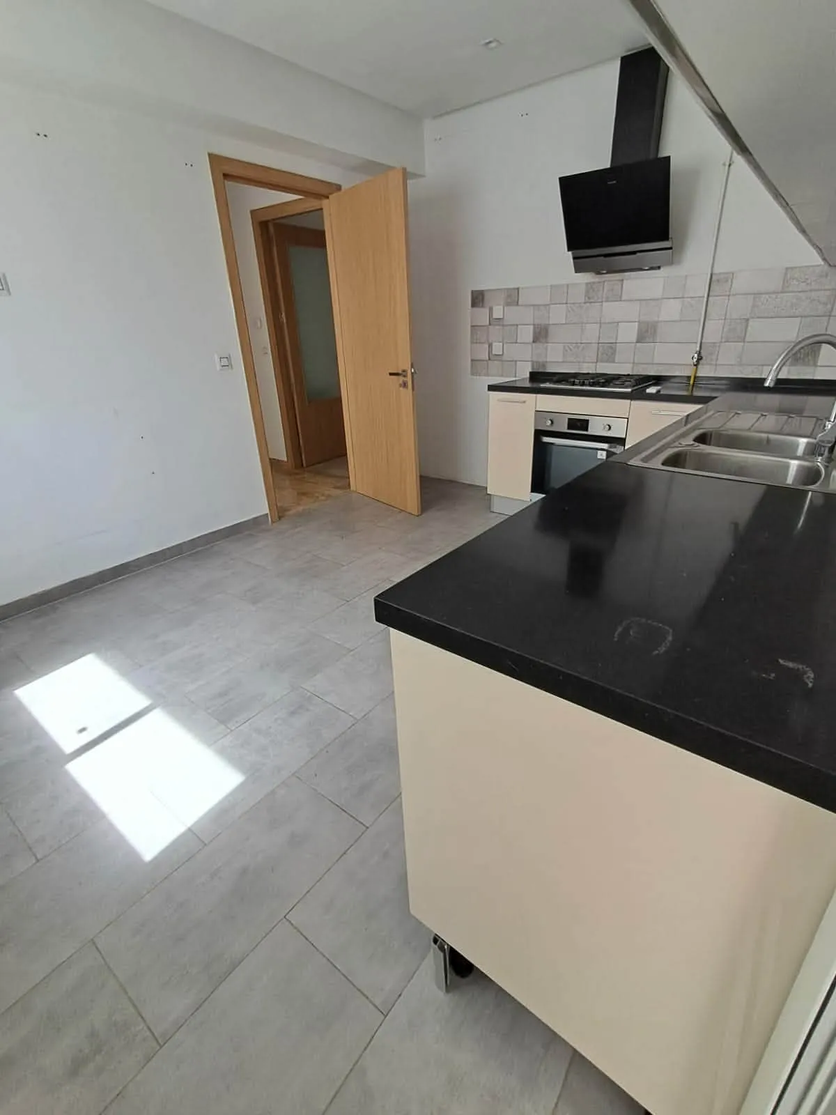 LOCATION Agréable appt S+3 HAUT STG