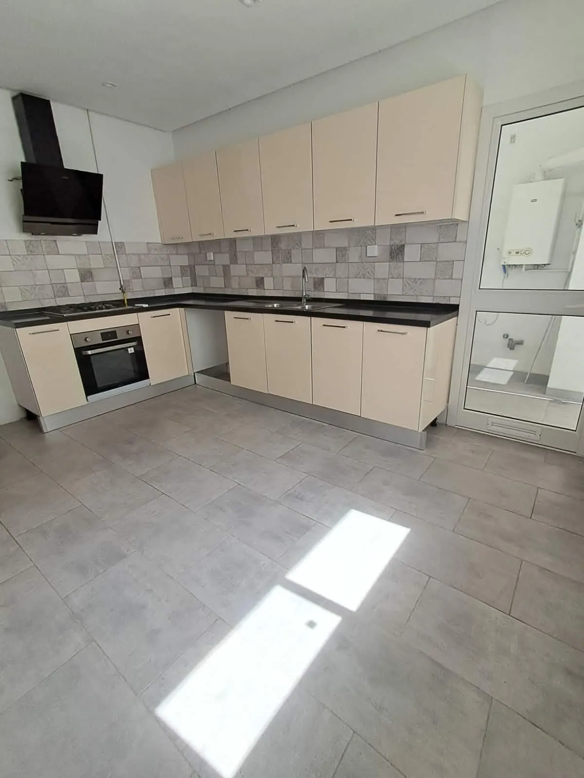 LOCATION Agréable appt S+3 HAUT STG