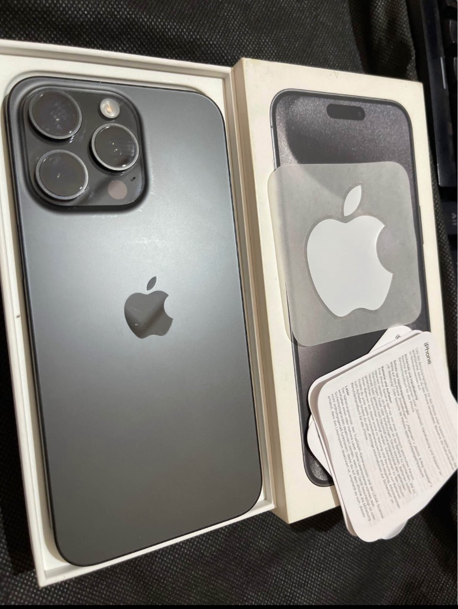 Iphone 15 pro max noir titanium 
