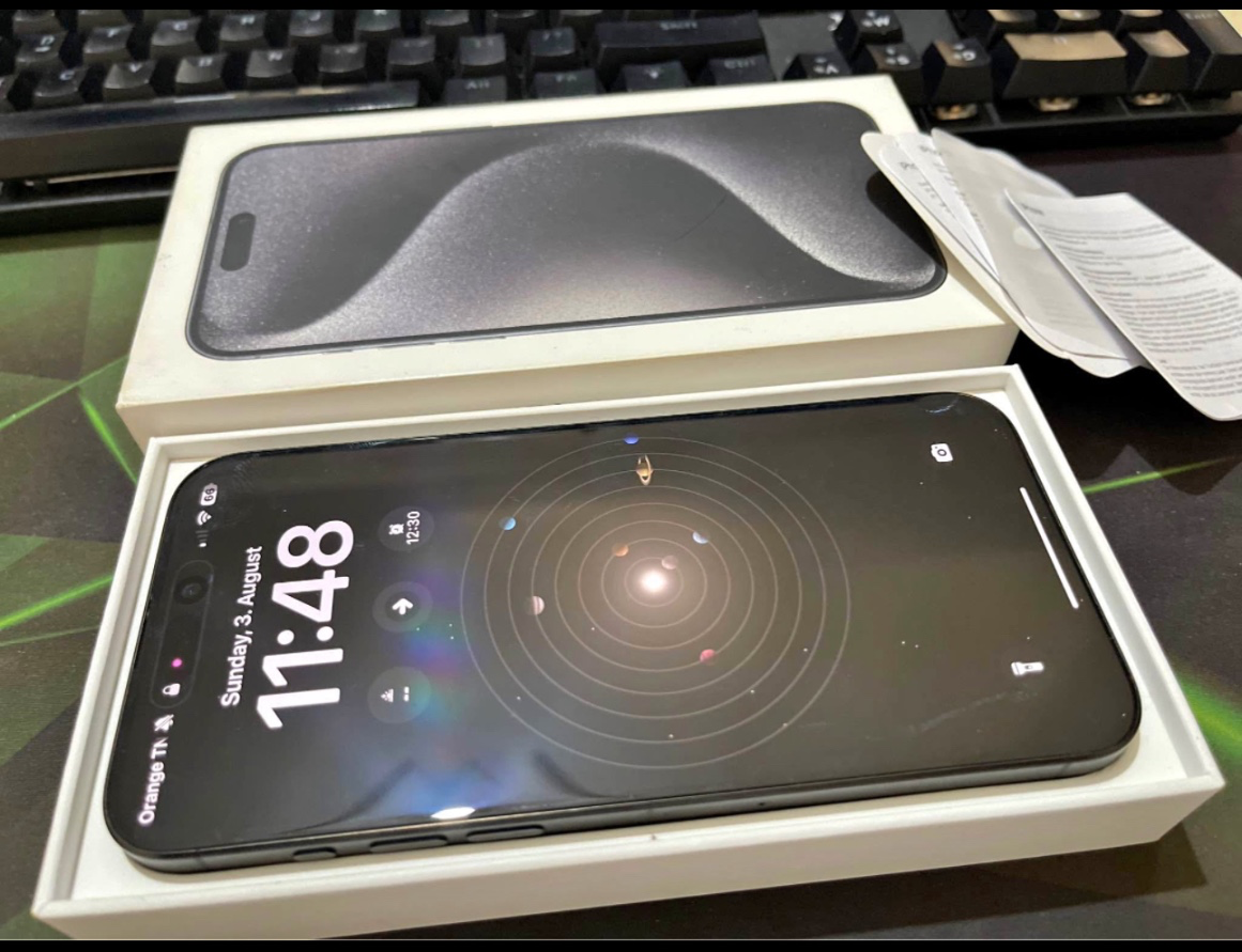 Iphone 15 pro max noir titanium 