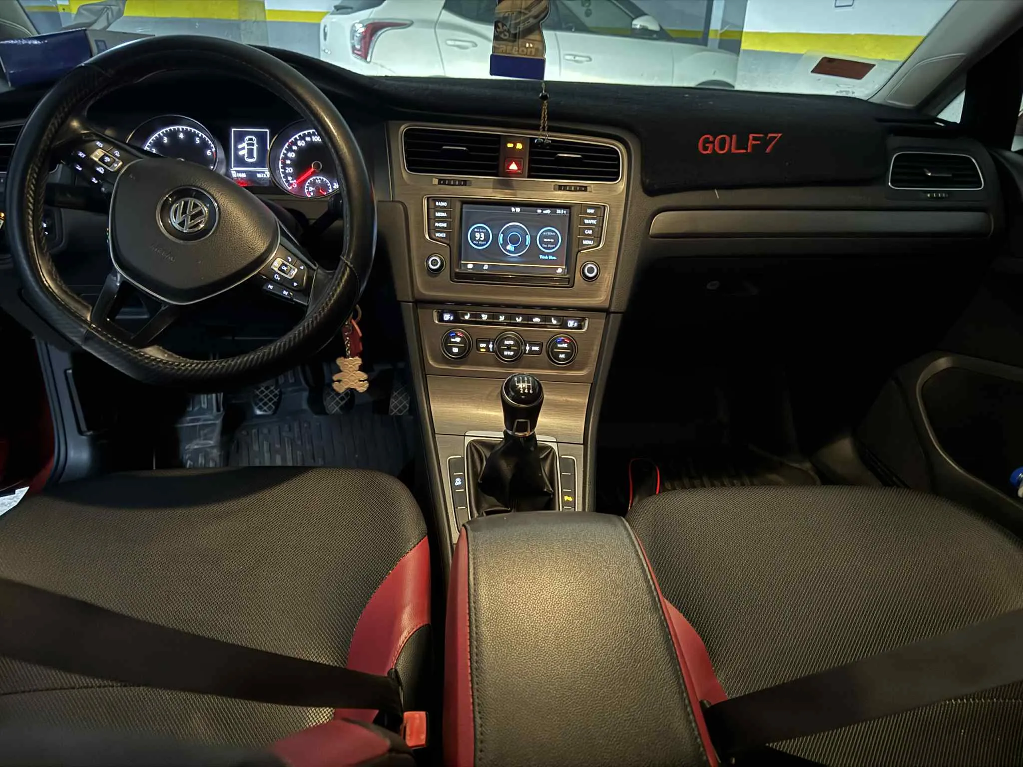 Golf 7 Essence Blue Motion. Une voiture très propre et bien entretenue