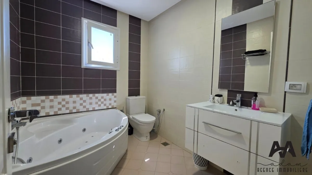 Étage de Villa S+3 Meublé à Louer à l’Année – Nabeul