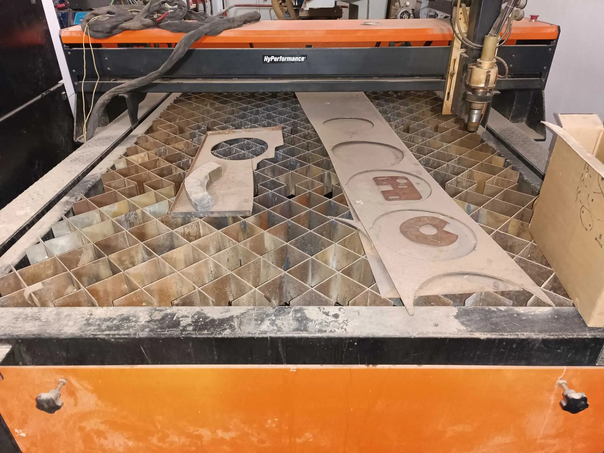CNC DECOUPE PLASMA HUPERTHERM