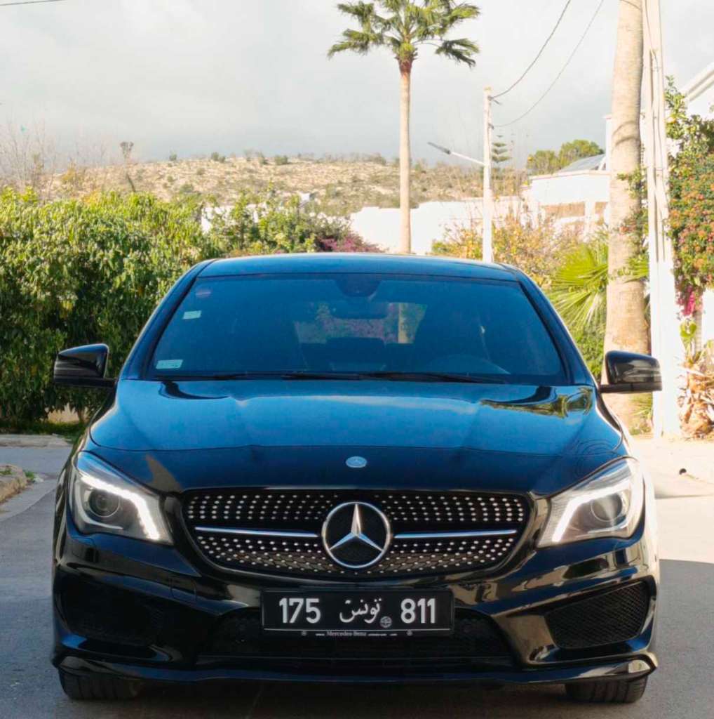 🚘 Mercedes CLA 200 
