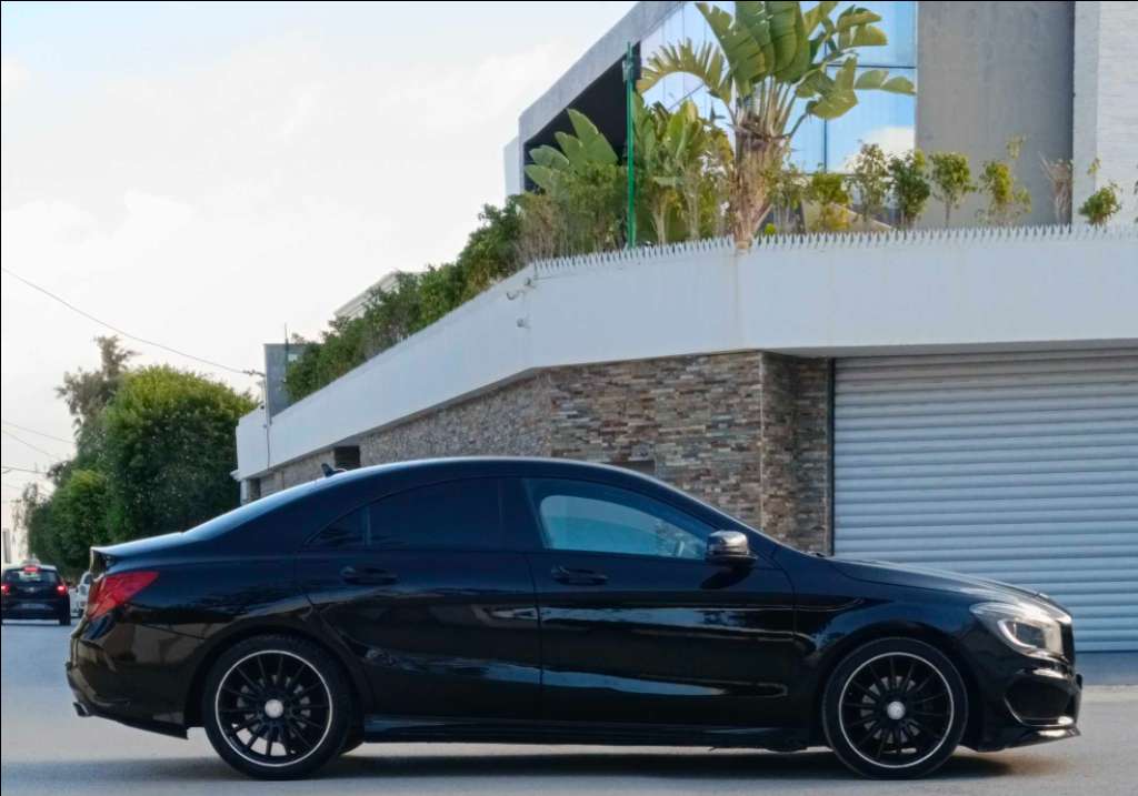 🚘 Mercedes CLA 200 