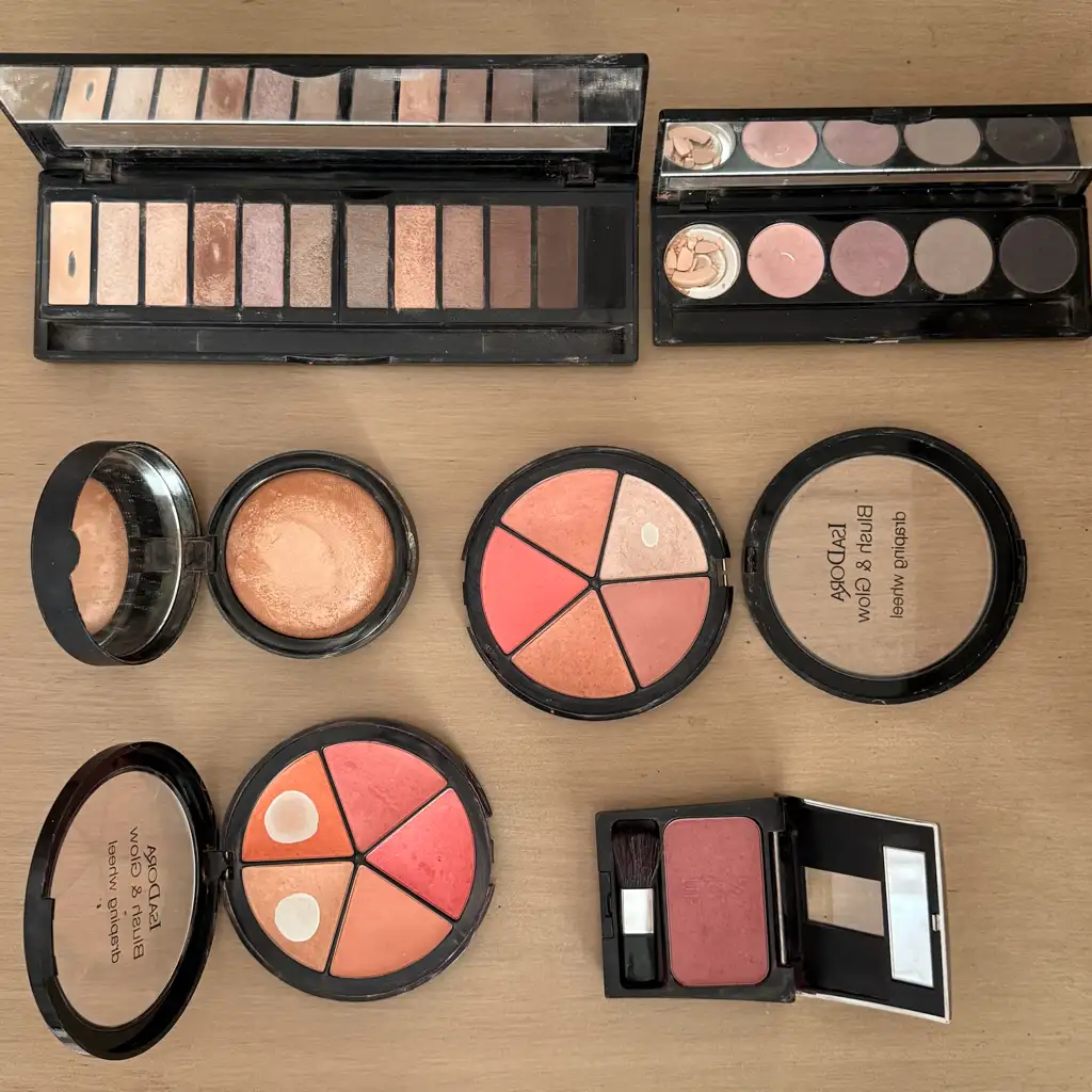 Lot maquillage 6 articles