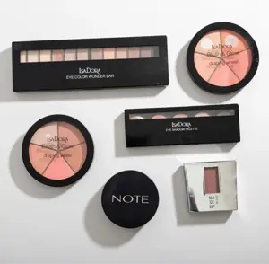 Lot maquillage 6 articles