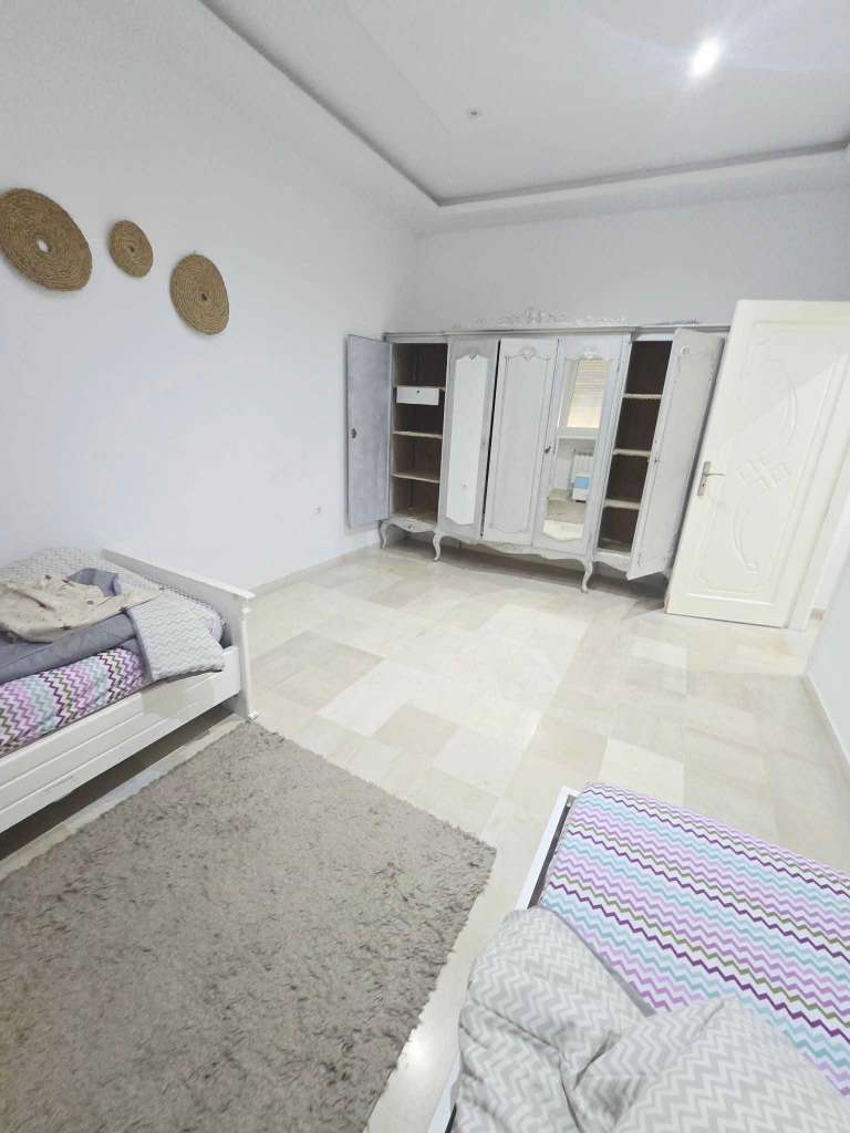 Rez chausser  s2 180 m2 à hammam sousse 