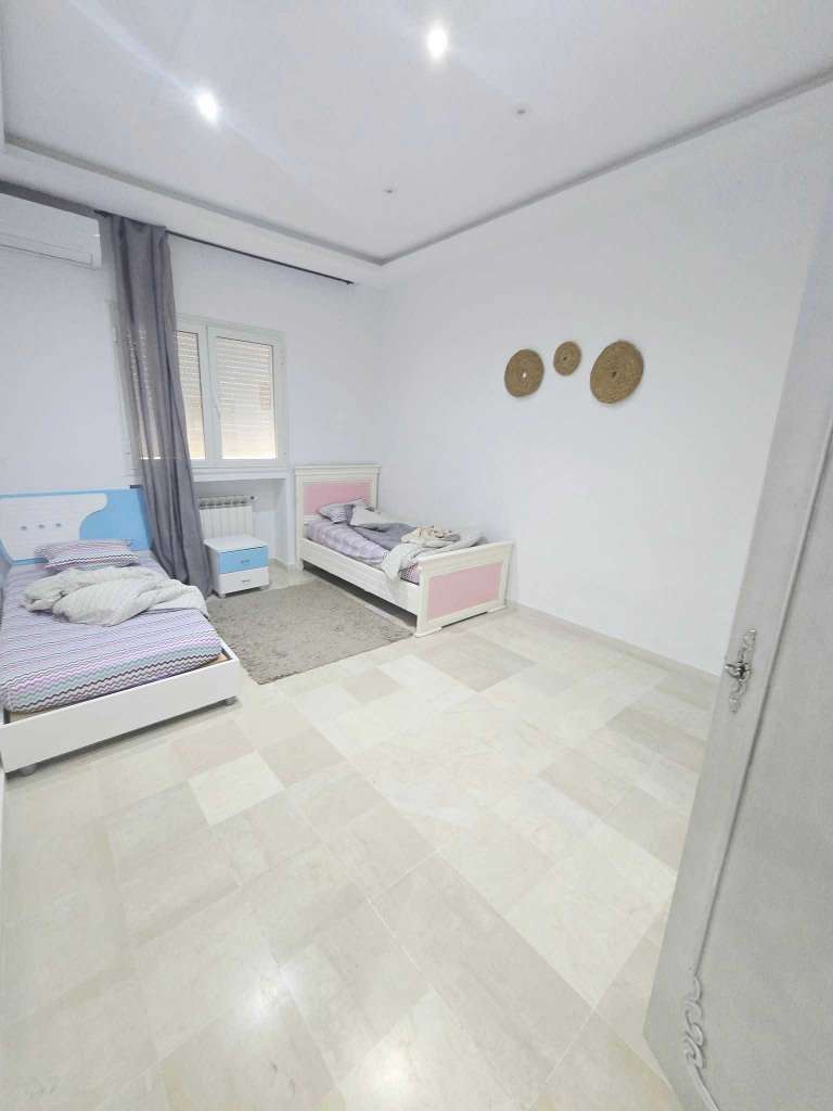 Rez chausser  s2 180 m2 à hammam sousse 