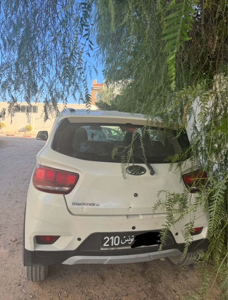 A vendre : « MAHINDRA KUV100 K8
