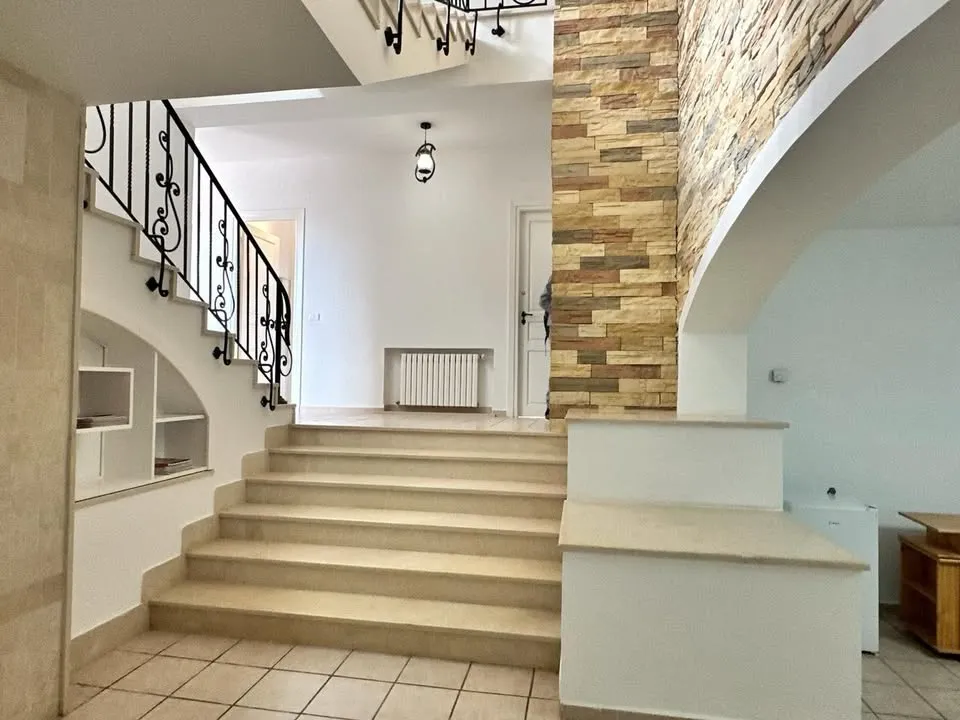 belle villa 1200 m
