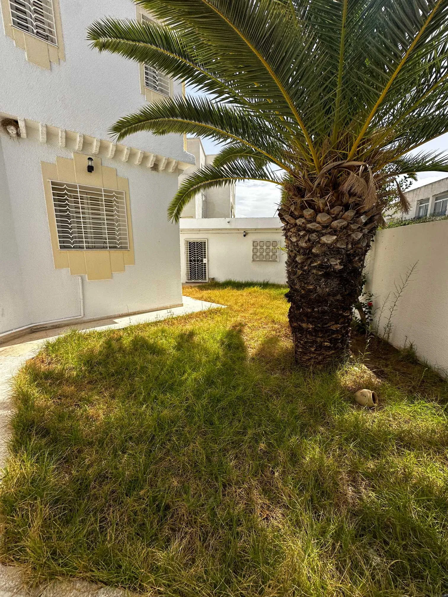 a louer villa a Zahra style American vue sur mer avec jardin