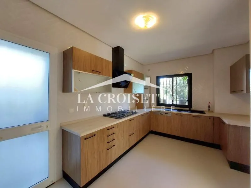 Villa s3 avec piscine à La Marsa MVL0016