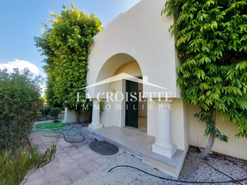 Villa s3 avec piscine à La Marsa MVL0016
