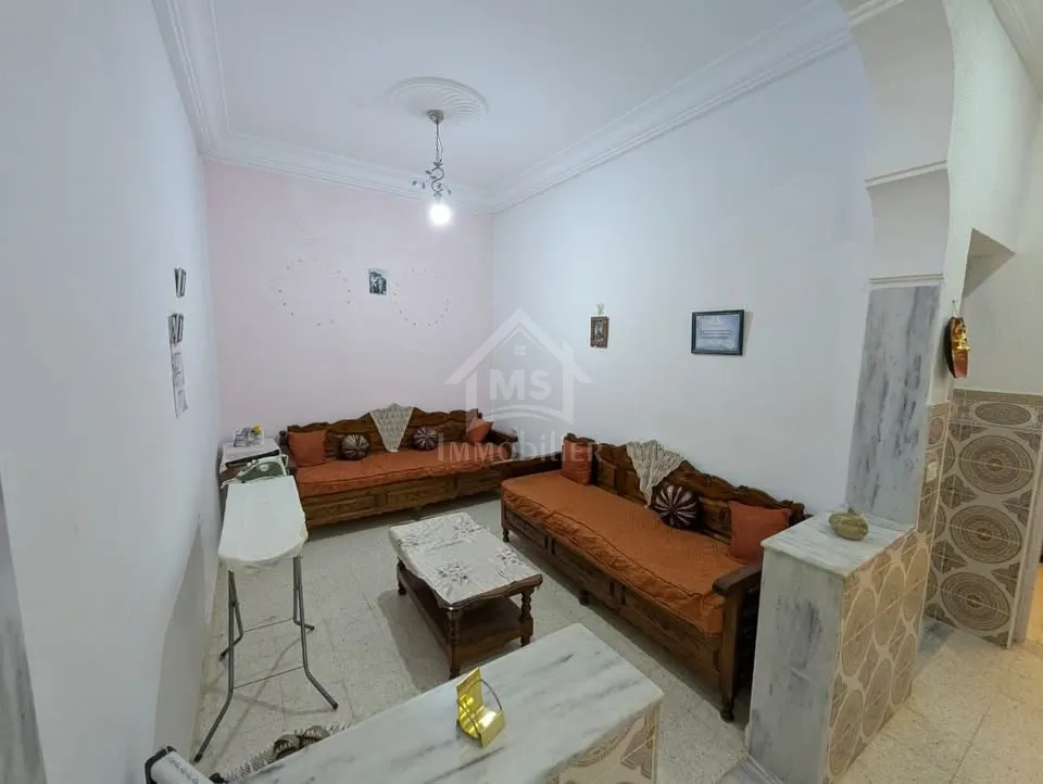 Maison S+2 avec jardin à vendre à Hammamet Sud 51355351