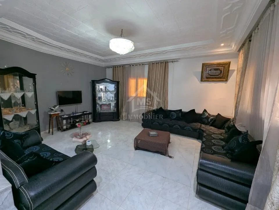 Maison S+2 avec jardin à vendre à Hammamet Sud 51355351