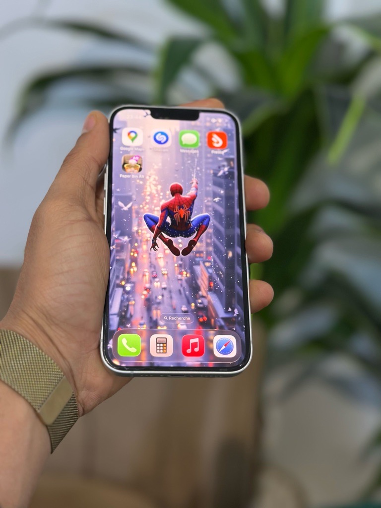 iPhone 16e 100% 128GB 