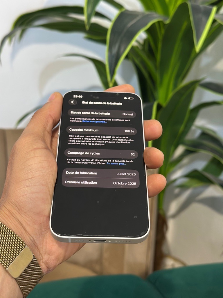 iPhone 16e 100% 128GB 