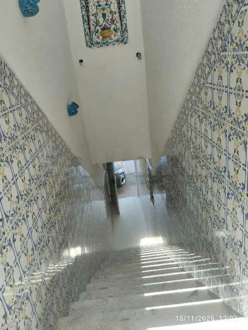 un propre studio s+1 au 2éme étage a loue a brortal Hayder Prés de stade Bardo