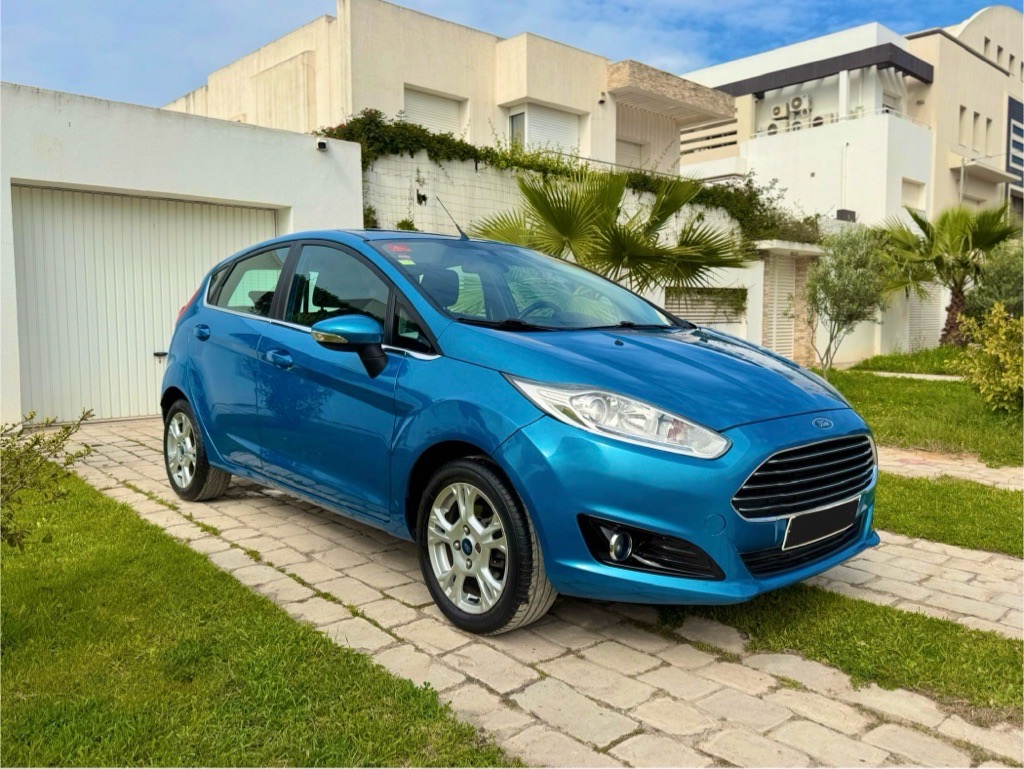 FORD FIESTA Titanium 2