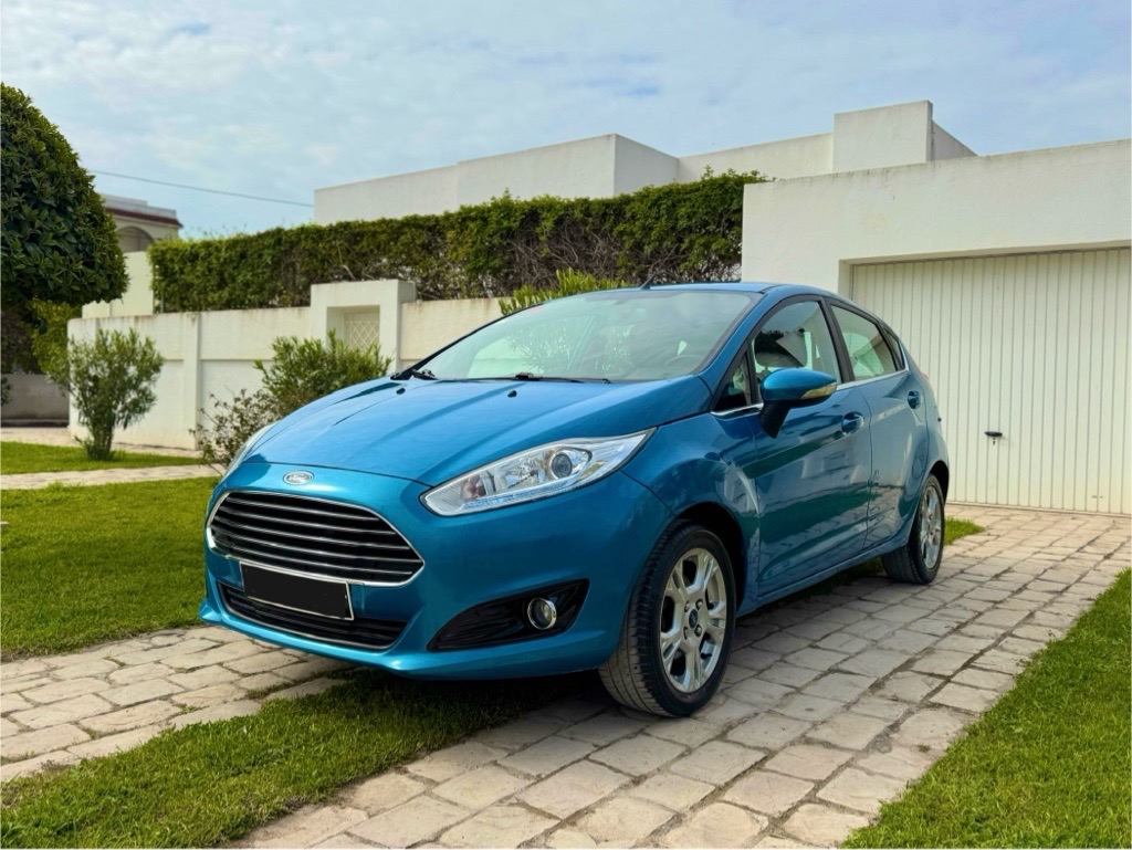 FORD FIESTA Titanium 2