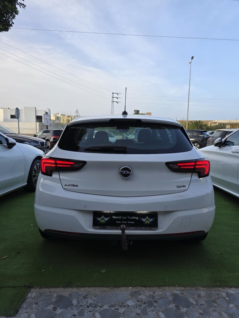 Opel Astra K 2017