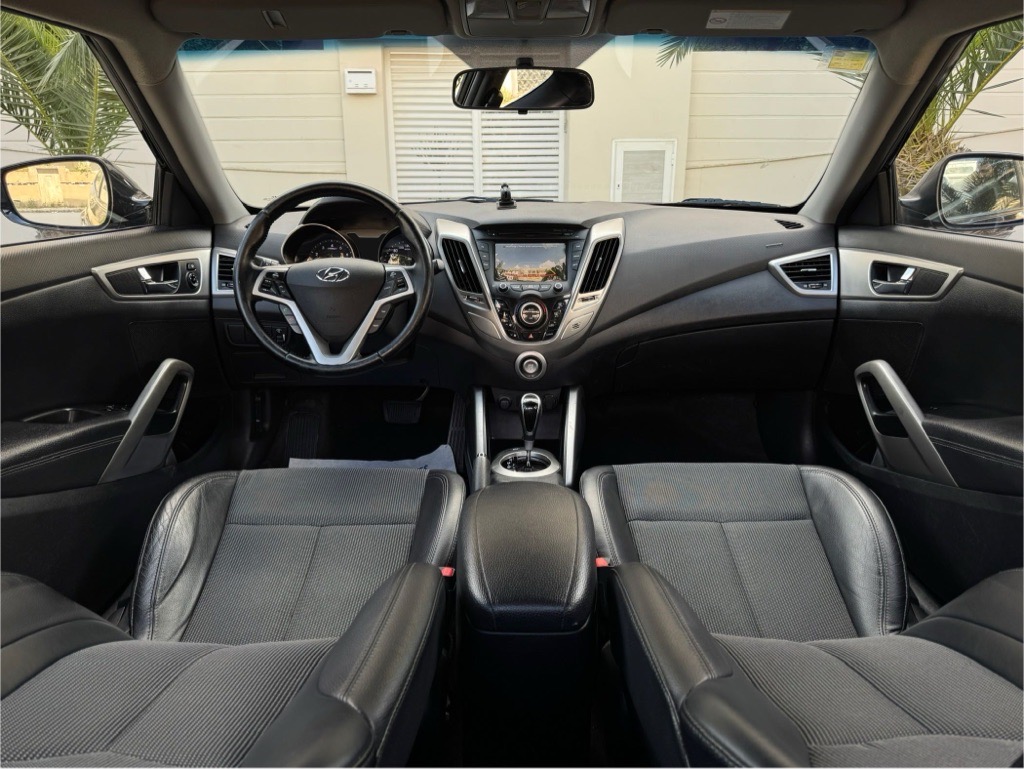 HYUNDAI Veloster 2015