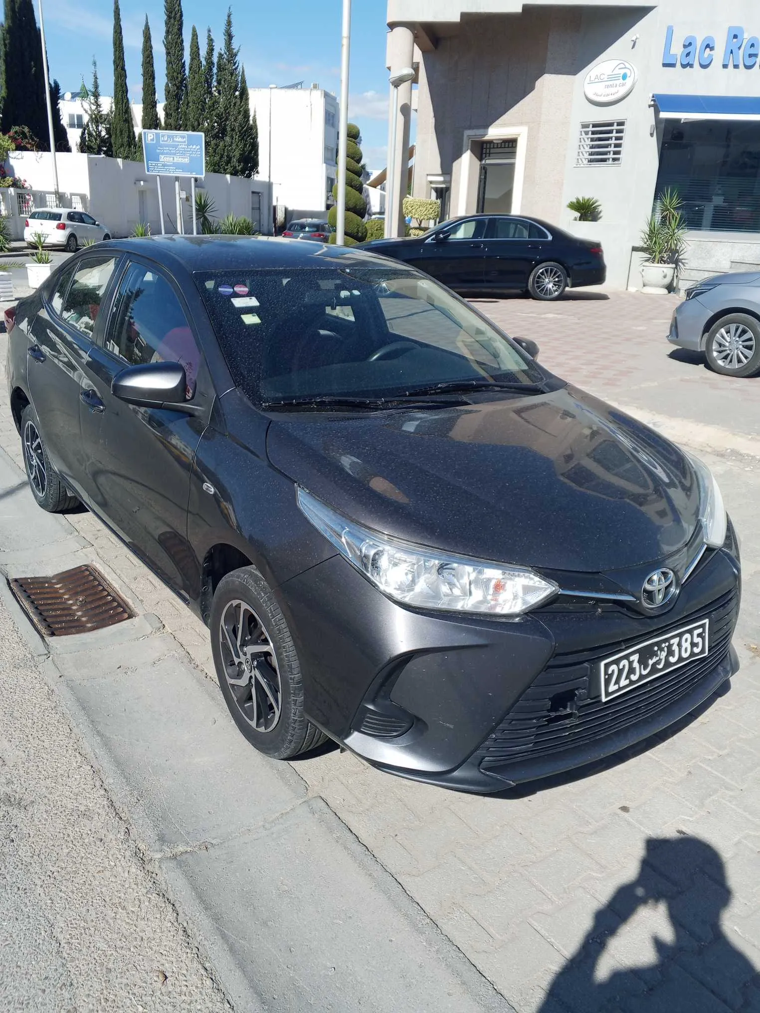 Toyota yaris sedan E