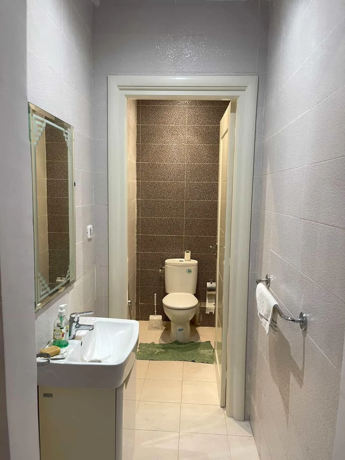 Bel appartement S+3 – Très haut standing – La Soukra (par nuitée)