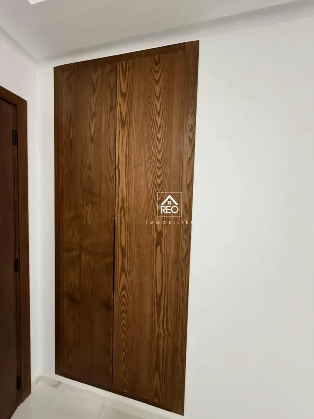 À LOUER : Un appartement S+2 situé à Cité Wahat ( Jamais Habité )