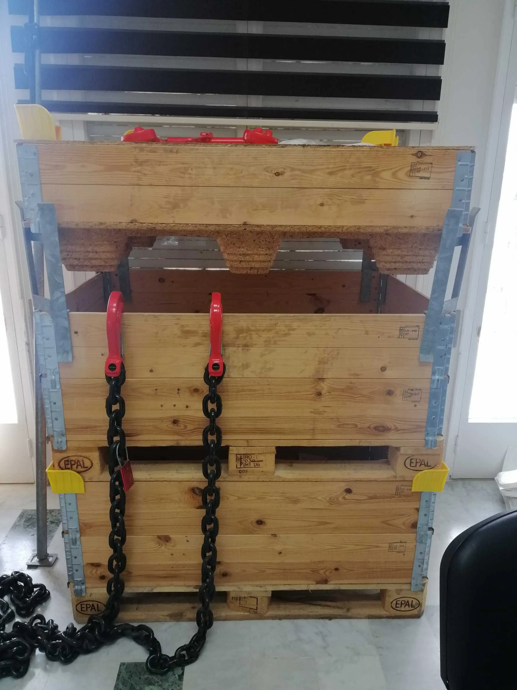 📢 À VENDRE : REHAUSSE PALETTE BOIS NIMP15