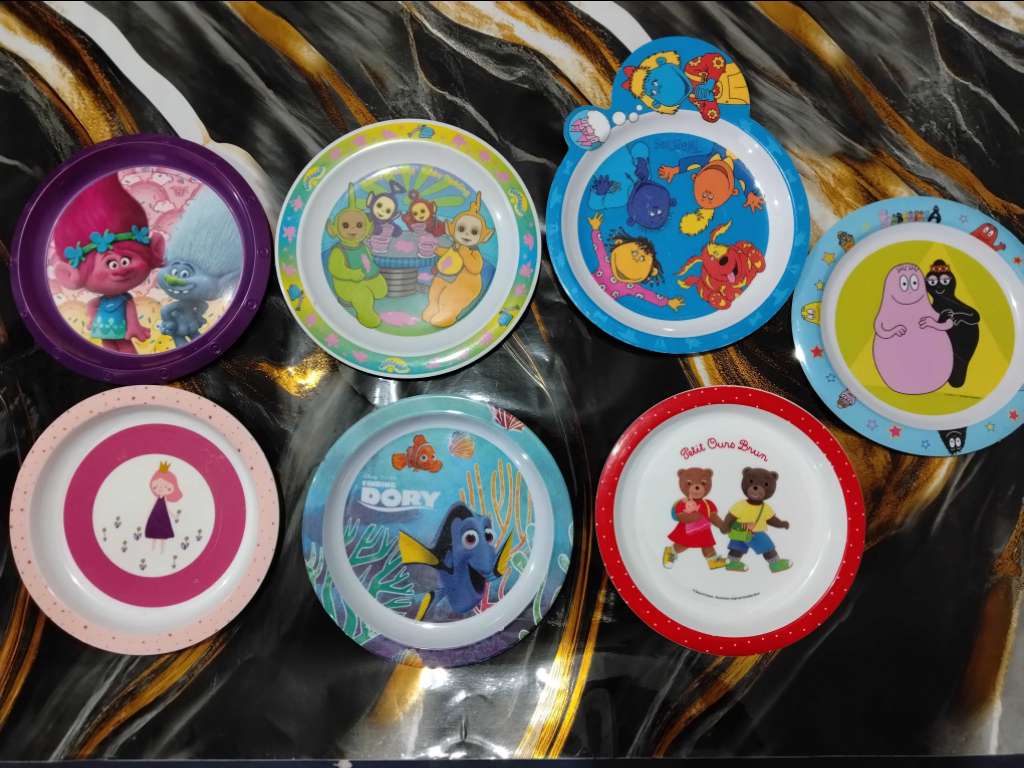 Assiettes pour bébés et enfants