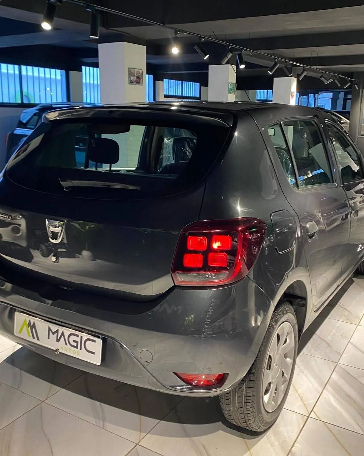 DACIA SANDERO 