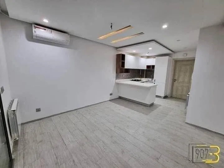 a vendre Superbe appartement S+1 à El Menzah 9C