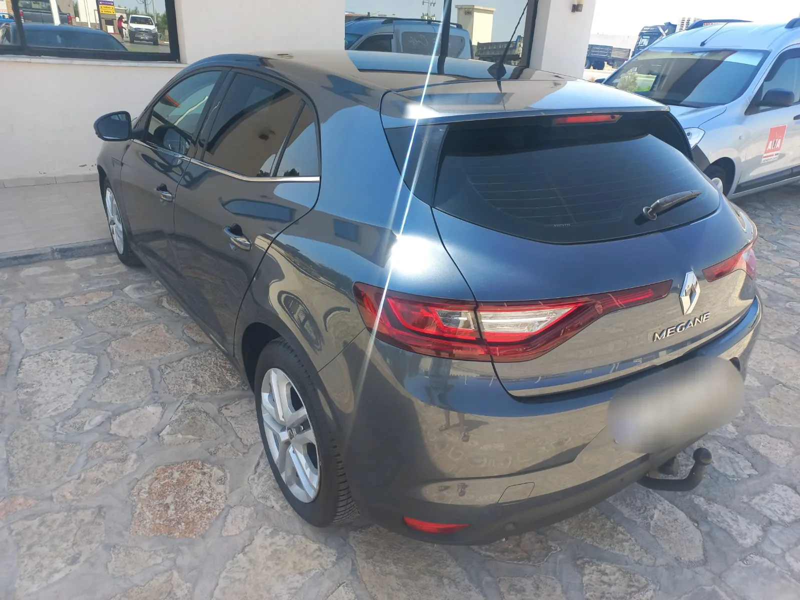 Megane 4 diesel 130cv importé. Seri 253